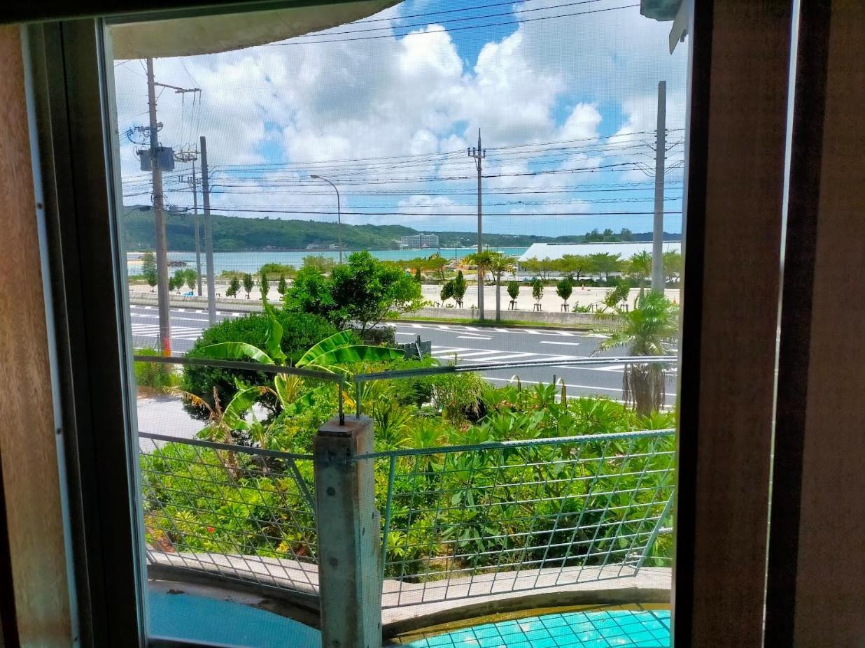 Buzz Resort Onna Luaran gambar
